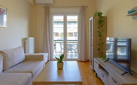 Cozy Apartment In Pangrati Area!